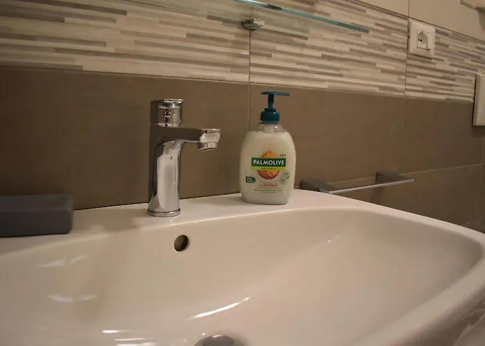 Cornabrugia Patio Apartman